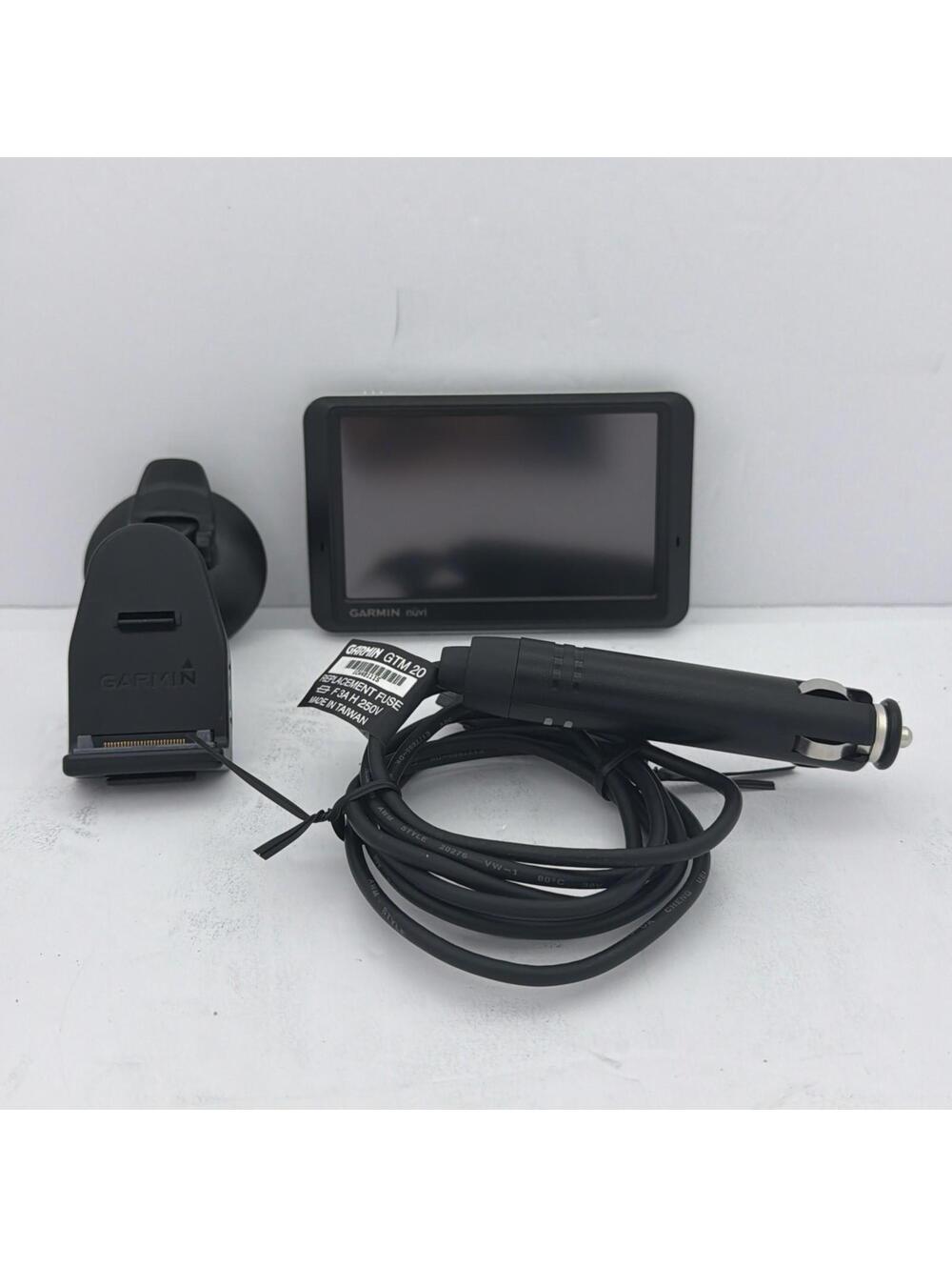 Garmin Nuvi 760 Auto GPS Bundle With Car Dash Mount Holder & Charging Cable